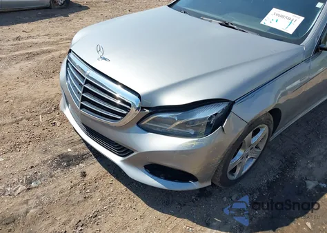 2015 Mercedes-Benz E 350 z USA, uszkodzony, nr VIN WDDHF5KBXFB132330